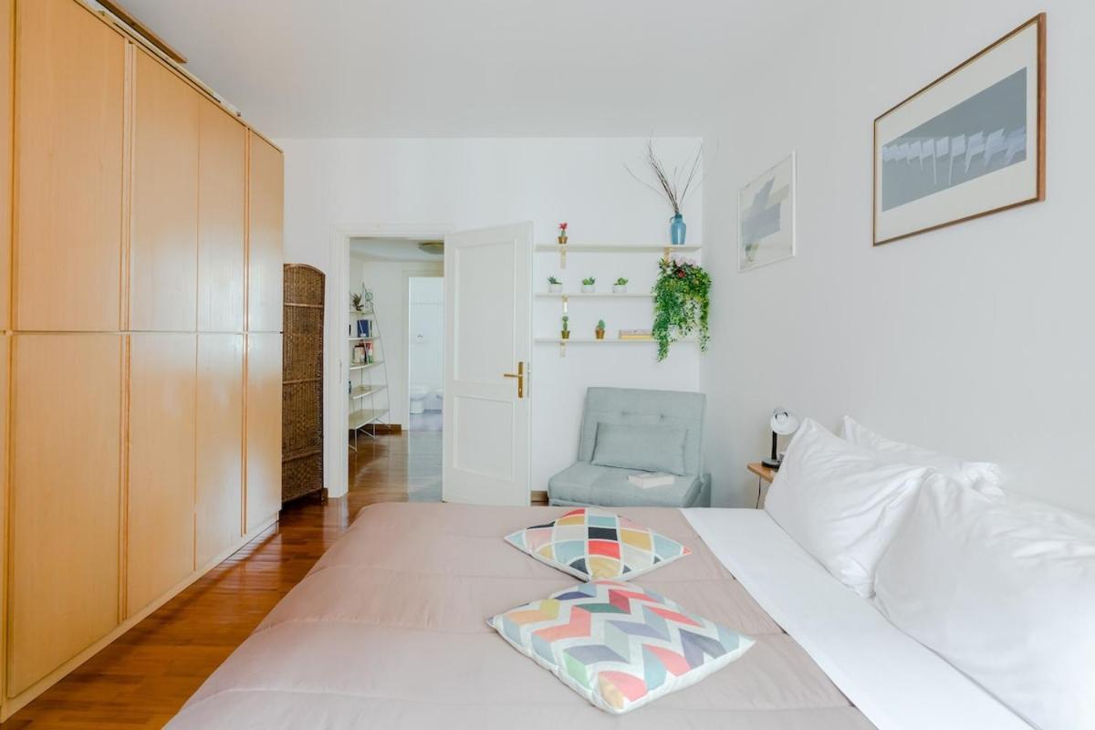 Apartment Casa Buonarroti, Rome, Center, Elegant And Quiet